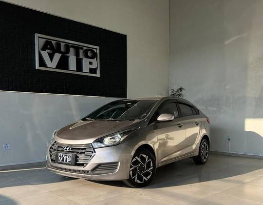 HYUNDAI HB20S 1.0 COMFORT PLUS 12V FLEX 4P MANUAL